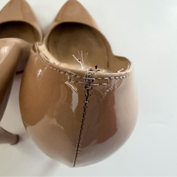 CHRISTIAN LOUBOUTIN Nude Patent Leather Pumps Red Sole Heels 37.5 - Picture 9 of 15